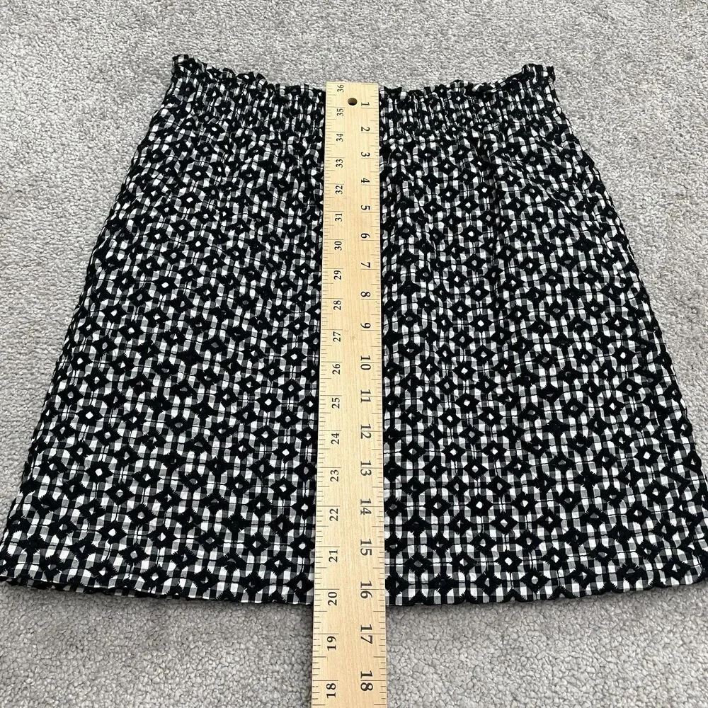 J.Crew Sidewalk Mini Pencil Skirt Womens 00 Black White Geometric Embroidered